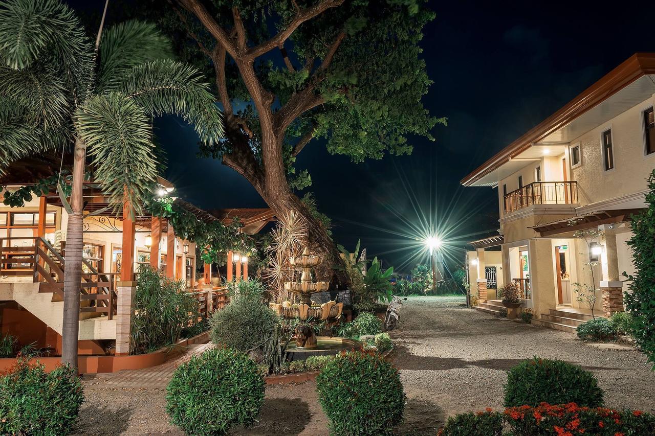 מלון קואזון סיטי Maruyog'S Ridge Convention Center מראה חיצוני תמונה